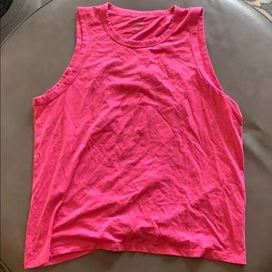 pink tank top